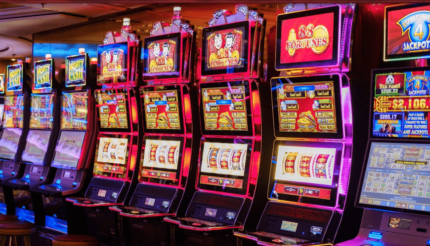 Are There Any Online Casino Games That Offer Free Play?
