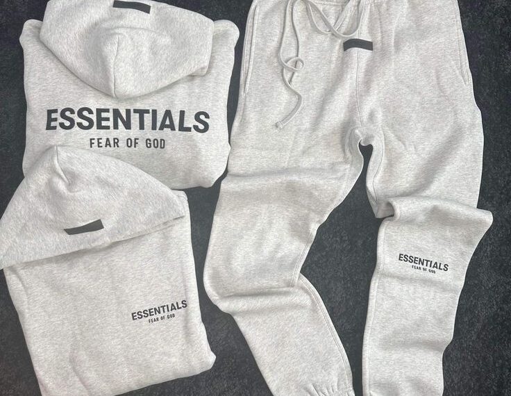 Essentials Clothing’s Signature Staples – Perfect for Every Season